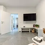 Judy, Terrace&garden, 80m From The شقة