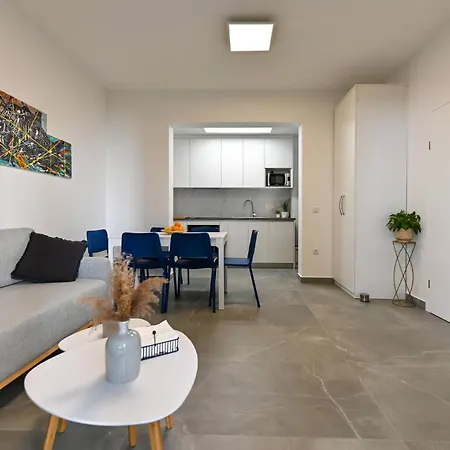 Apartament Judy, Terrace&garden, 80m From The Sveti Filip i Jakov