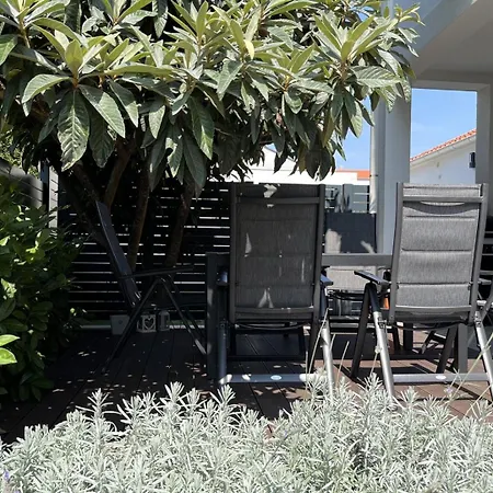 Judy, Terrace&garden, 80m From The Apartament