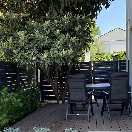 Judy, Terrace&garden, 80m From The Apartament