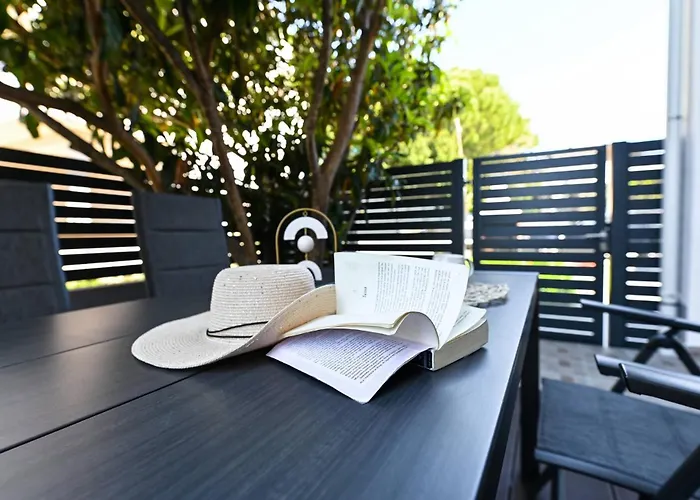 Апартаменты Judy, Terrace&garden, 80m From The *